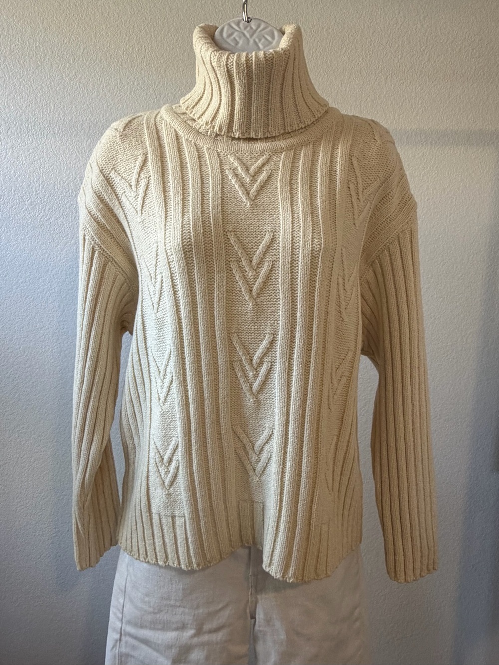 Rodier Paris Vintage Cableknit Turtleneck Wool Blend Sweater in Cream Size M